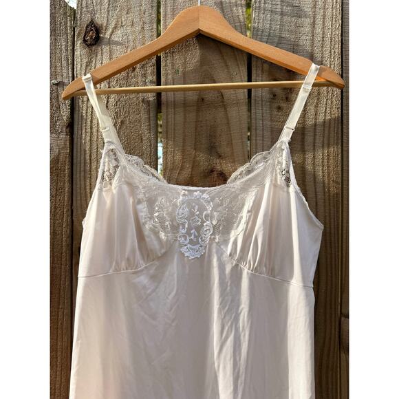 Vintage Ivory Lace Slip Dress - Picture 3 of 9